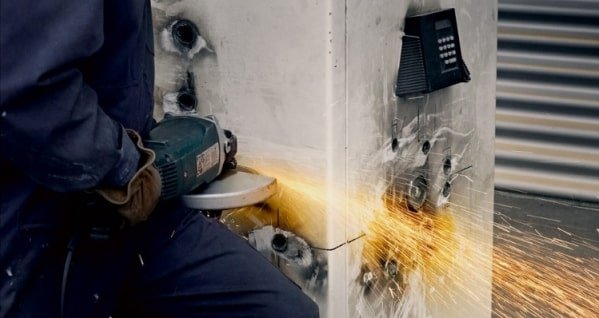 Как сейфам присваивают классы взломостойкости