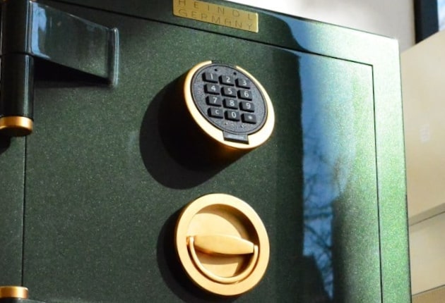 Металлические сейфы для офиса — их особенности и назначение