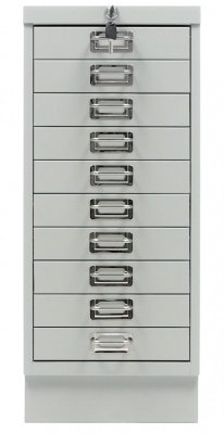 Шкаф MDC-A4/650/10 — закрытый, вид спереди.