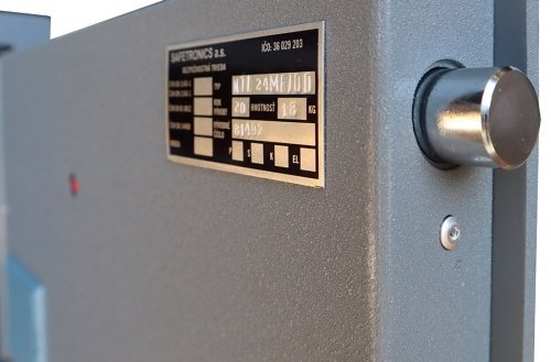 Сейф SAFEtronics NTL-40 (ригели)