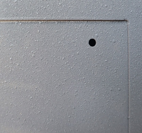 Отверстия под анкера.