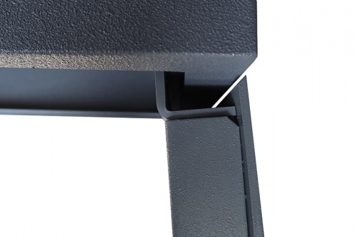 Скоба для усиления со стороны дверных петель.