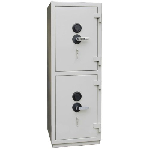 Сейф КЗ 233ТК — закрытый.