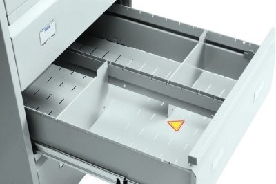 Комплектация ящика для хранения карточек А5 (продольный разделитель и компрессионные пластины)