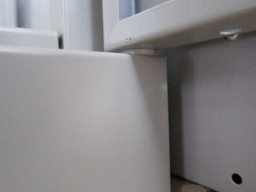 Дверные петли.